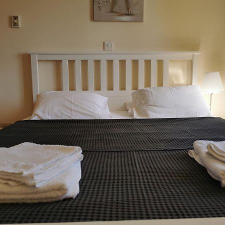 Aphrodite Gardens Apartment Paphos Bagian luar foto