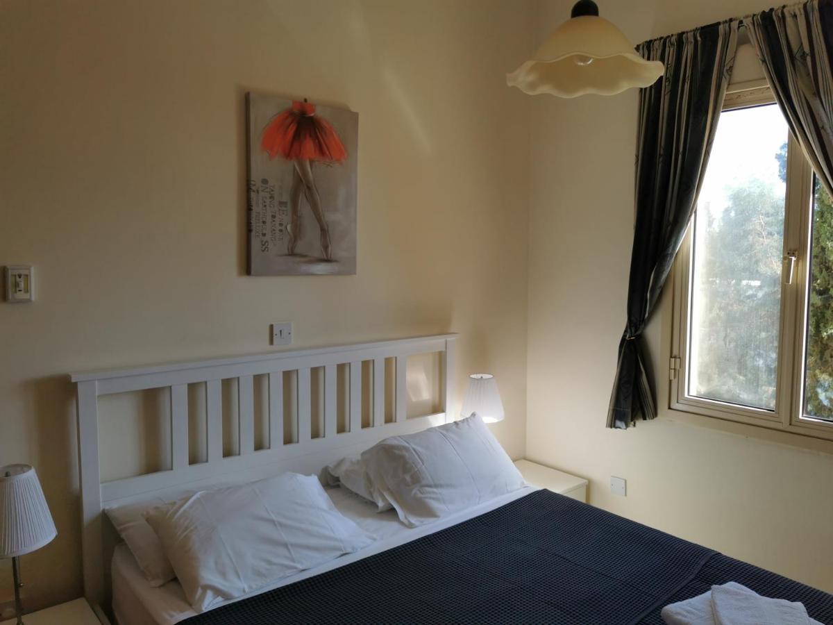 Aphrodite Gardens Apartment Paphos Bagian luar foto